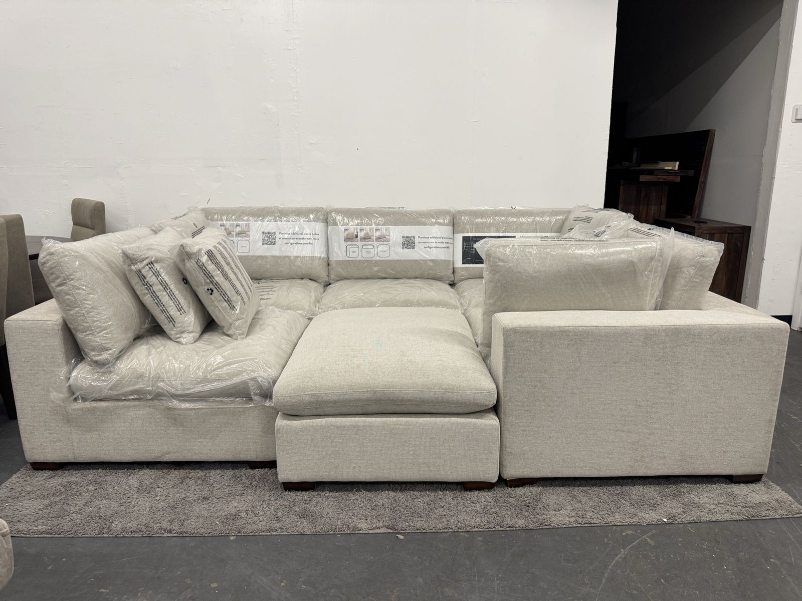 NEW COSTCO LOWELL MODULAR SECTIONAL SOFA COUCH 