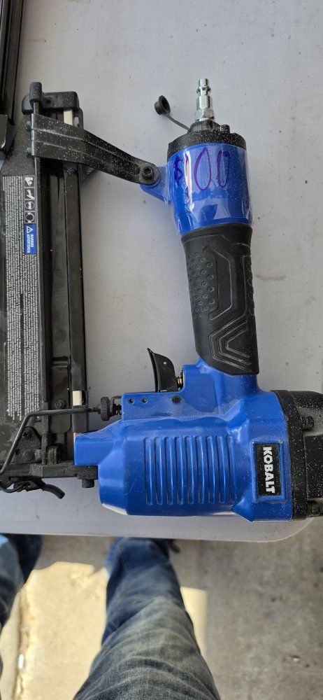 Pneumatic Kobalt Finishing Nailers Construction Air Compressor