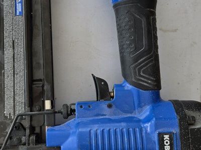 Pneumatic Kobalt Finishing Nailers Construction Air Compressor