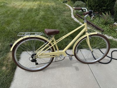 Schwinn Admiral 7speed hybrid bike