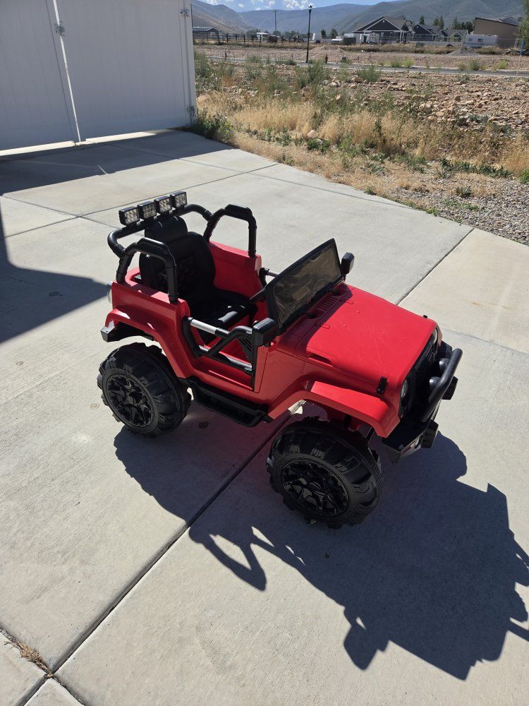 Kids Jeep power wheel 