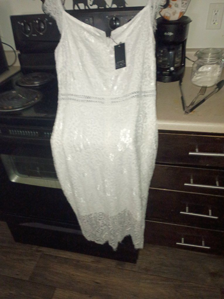 Allandwell Ivory Lace Dress Size XL New with Tags