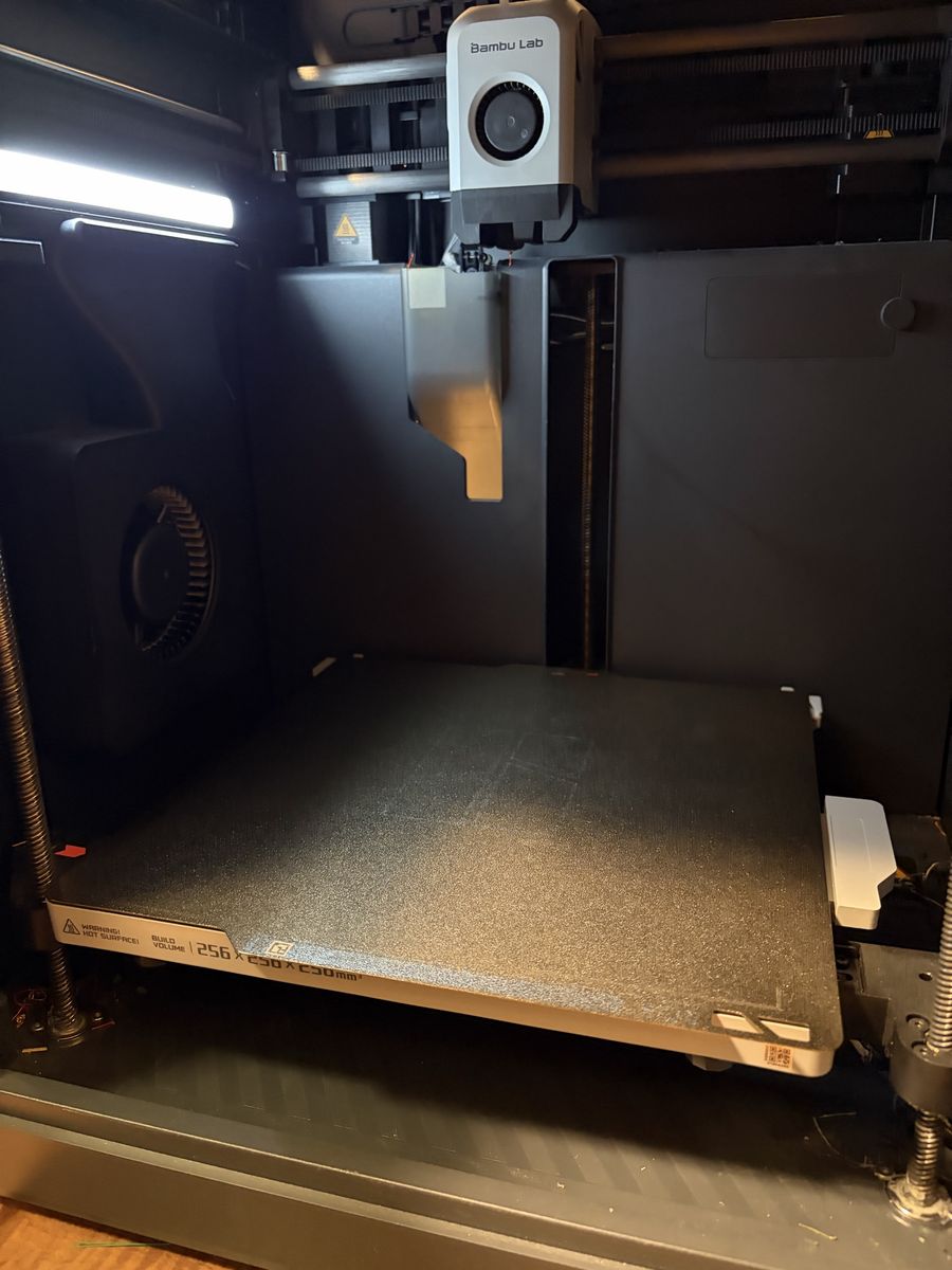 Main image 3
