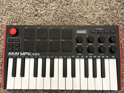 Akai Pro MPK Mini
