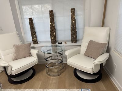 Coffee and end table set