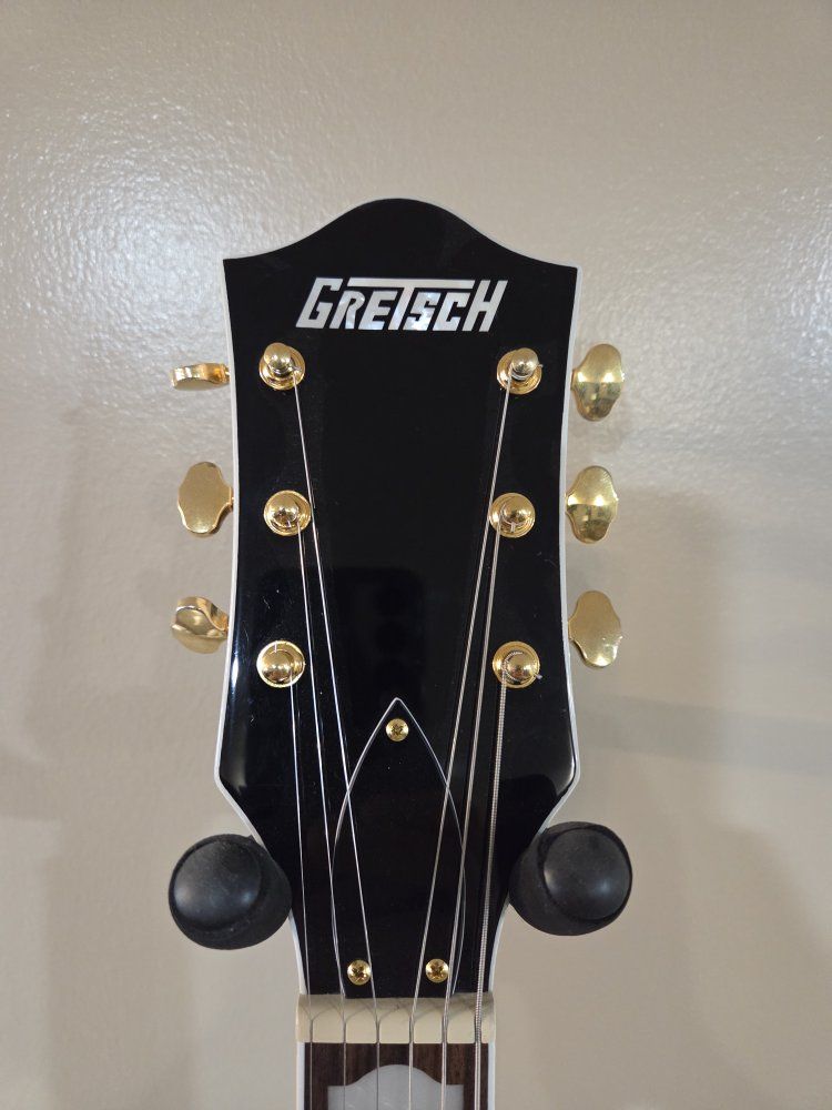 Main image 5