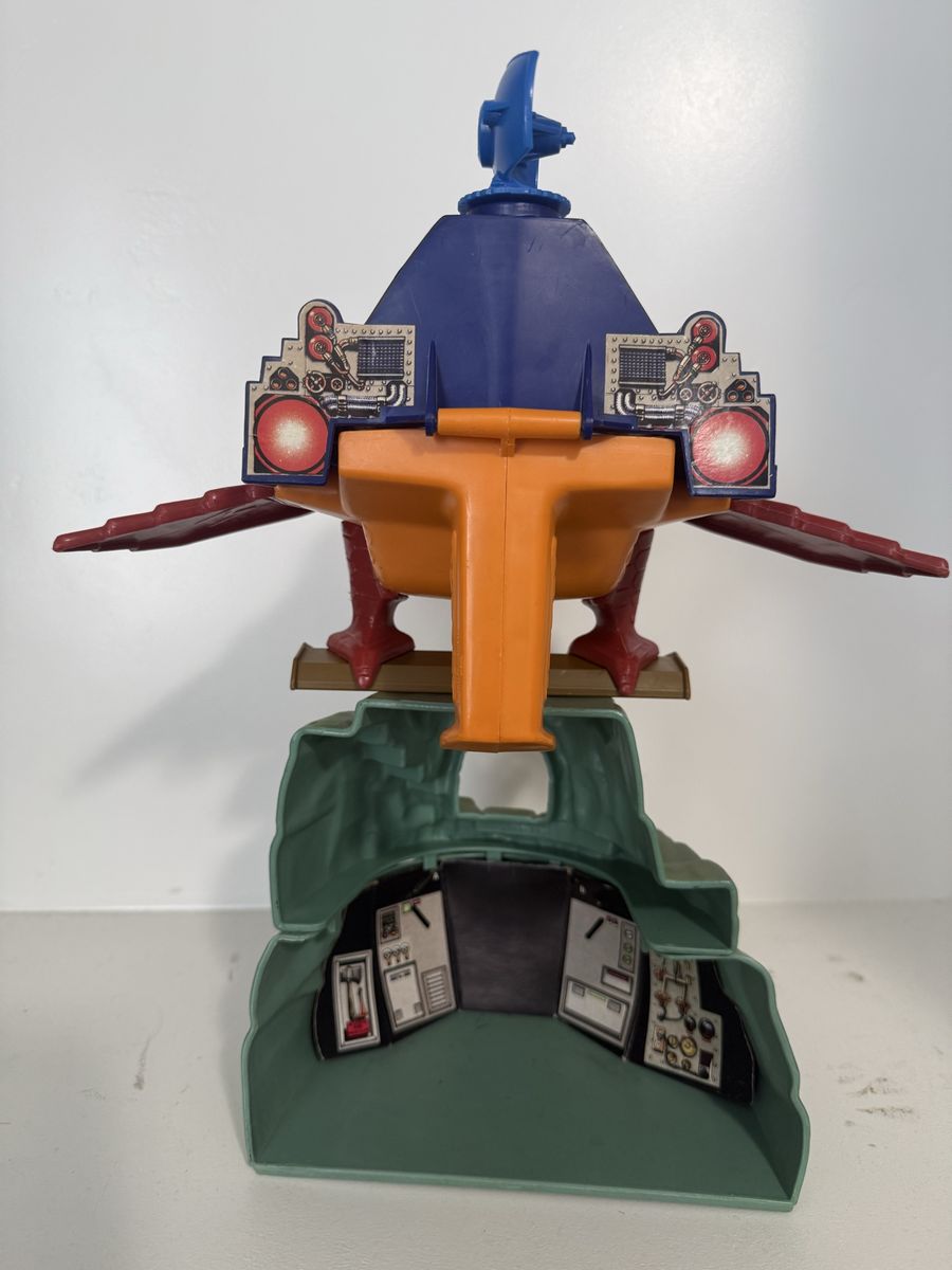 Main image 5