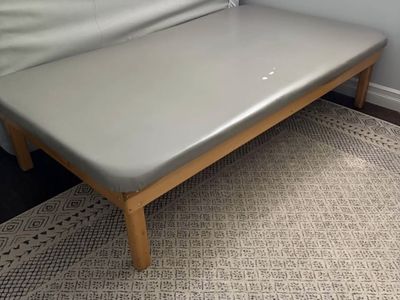 Dynatronics Physical Therapy Table - 4' x 7'