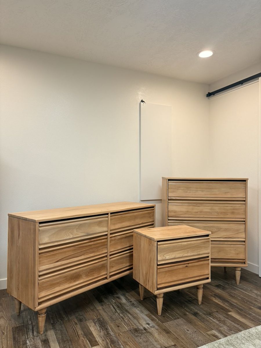 Solid Wood Dresser Set