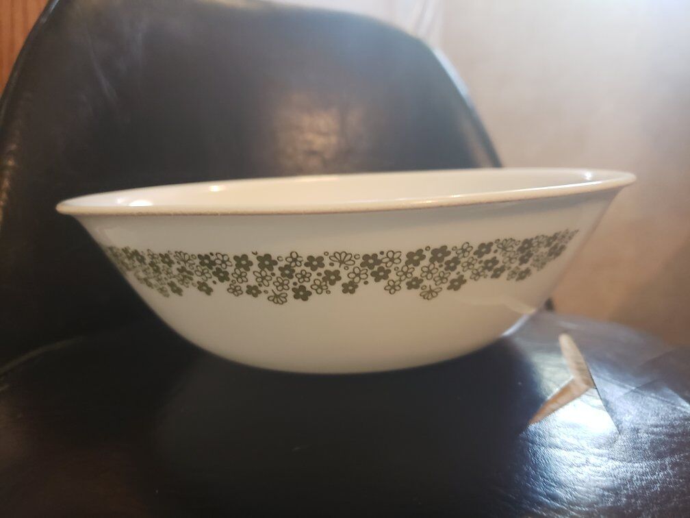 Corelle serving bowls, Crazy Daisy