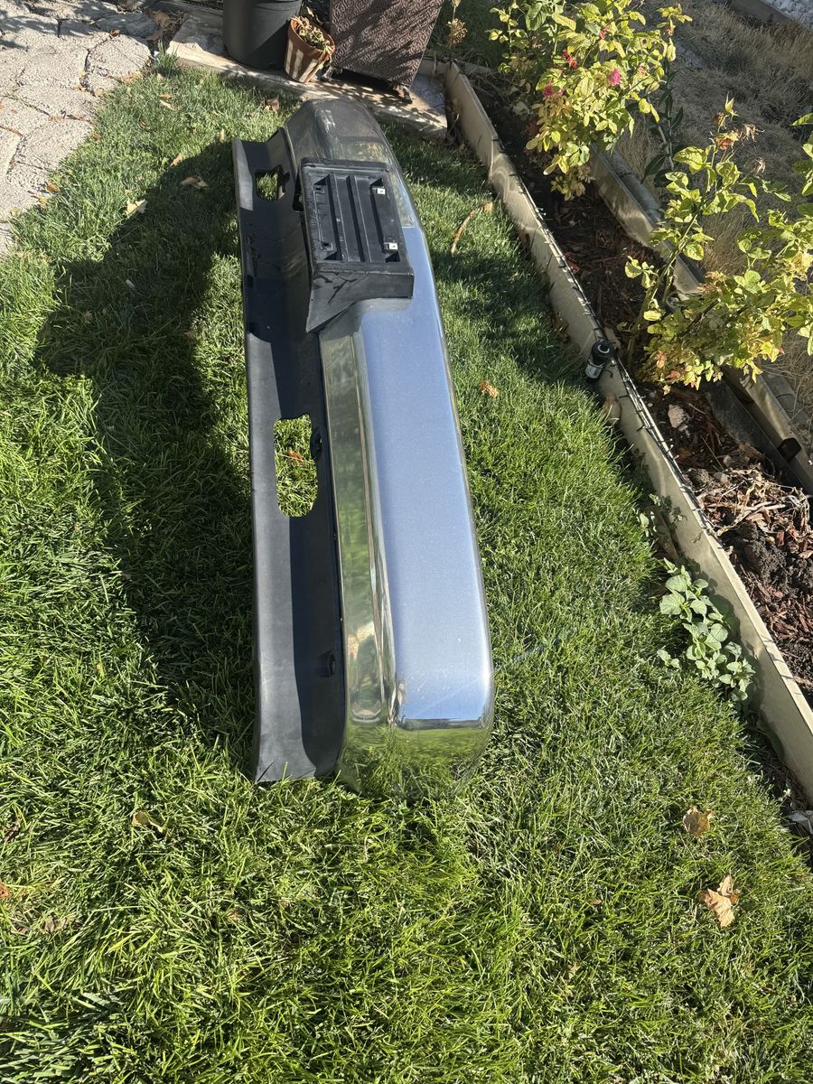 FRONT BUMPER CHEVROLET SILVERADO OR GMC SIERRA 1990-1999