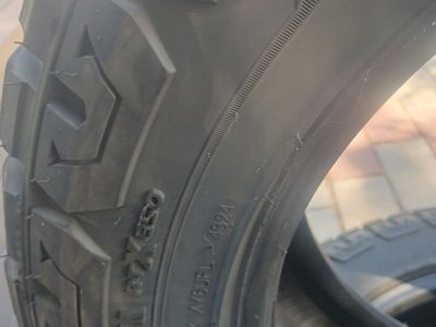 33X12.5 R20