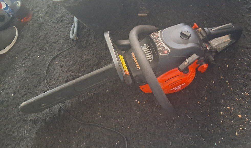 chainsaw