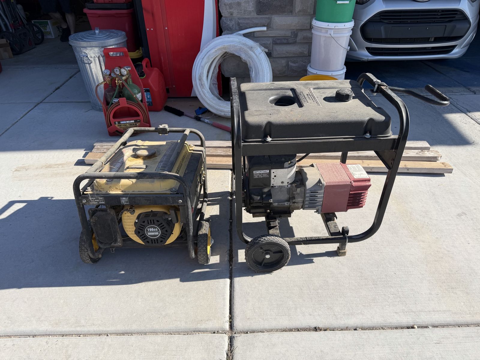 Free generators