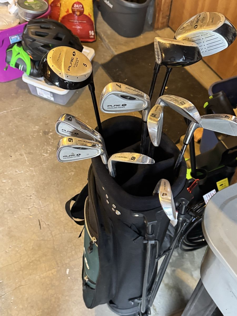 Golf clubs, Bag and Cart 