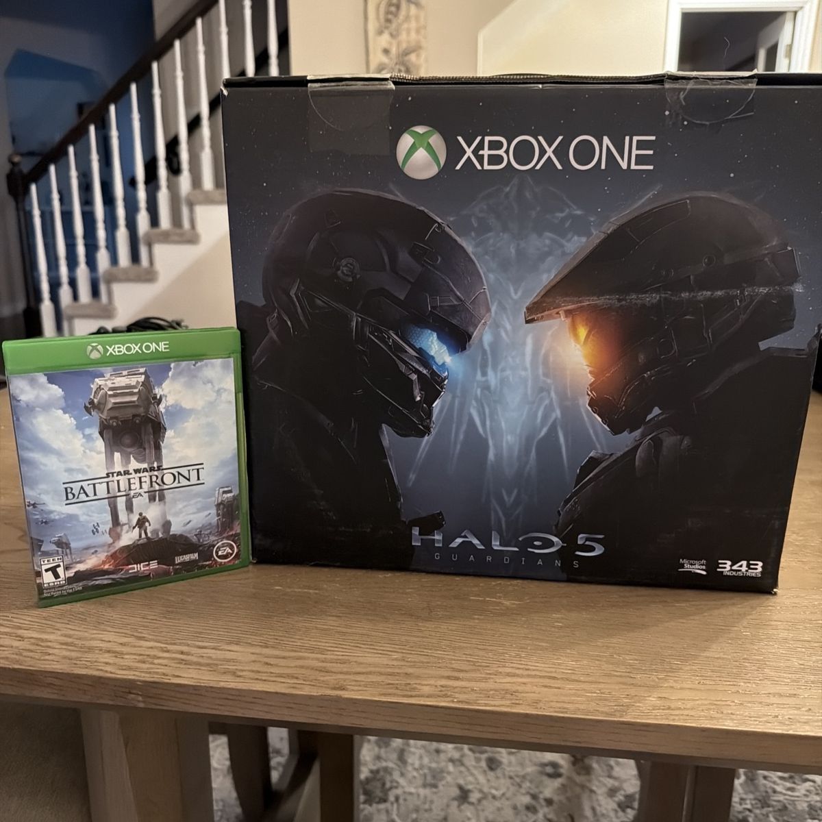Xbox One Halo 5 Guardians Limited Edition Console & Star Wars Battlefront Game