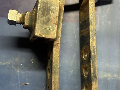Equalizer hitch parts