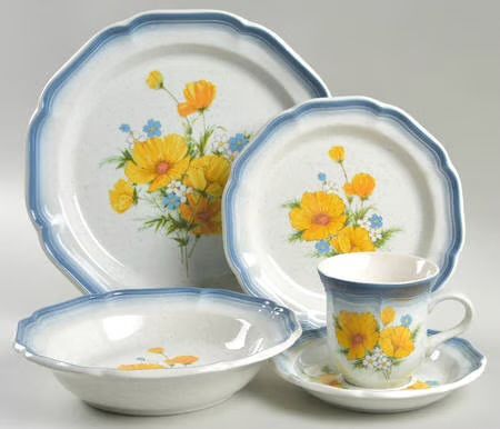 (4) Sets of Vintage Mikasa Country Club Amy Stoneware