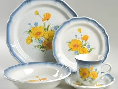 (4) Sets of Vintage Mikasa Country Club Amy Stoneware
