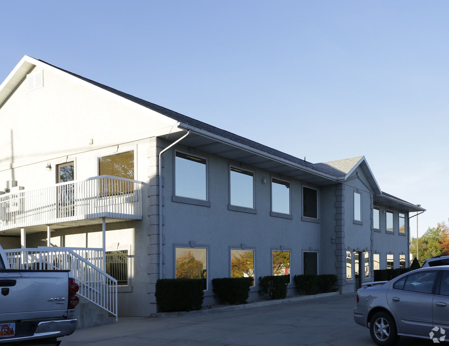 Main image 2