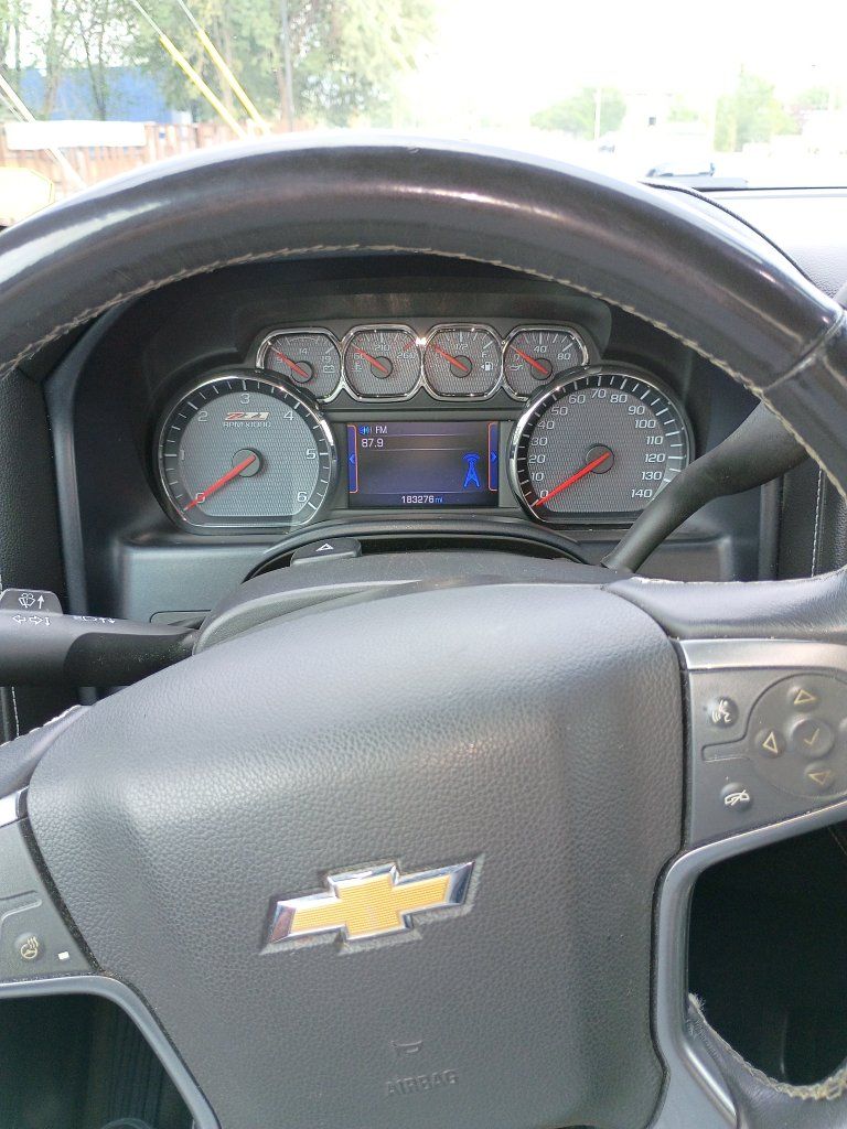 Main image 5