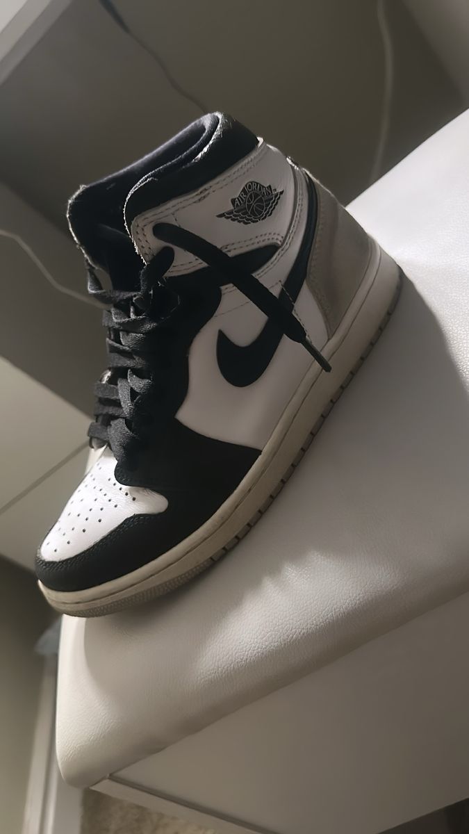 Nike Air Jordan 1 Mid 'Light Smoke Grey' Men's Sneakers - Like New Condition