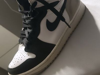 Nike Air Jordan 1 Mid 'Light Smoke Grey' Men's Sneakers - Like New Condition