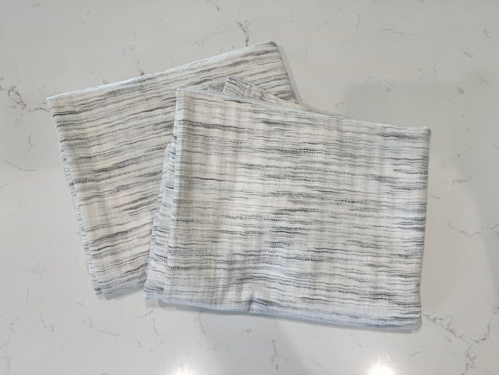 2 Matching Curtains, White/Gray/Black