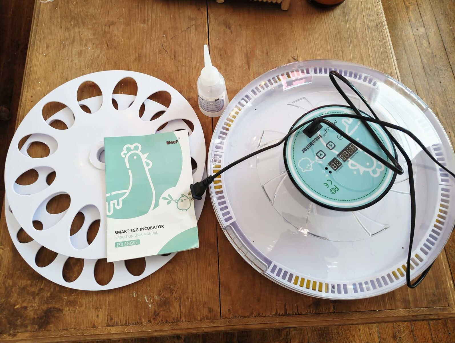 MeeF 30 Egg Smart Incubator