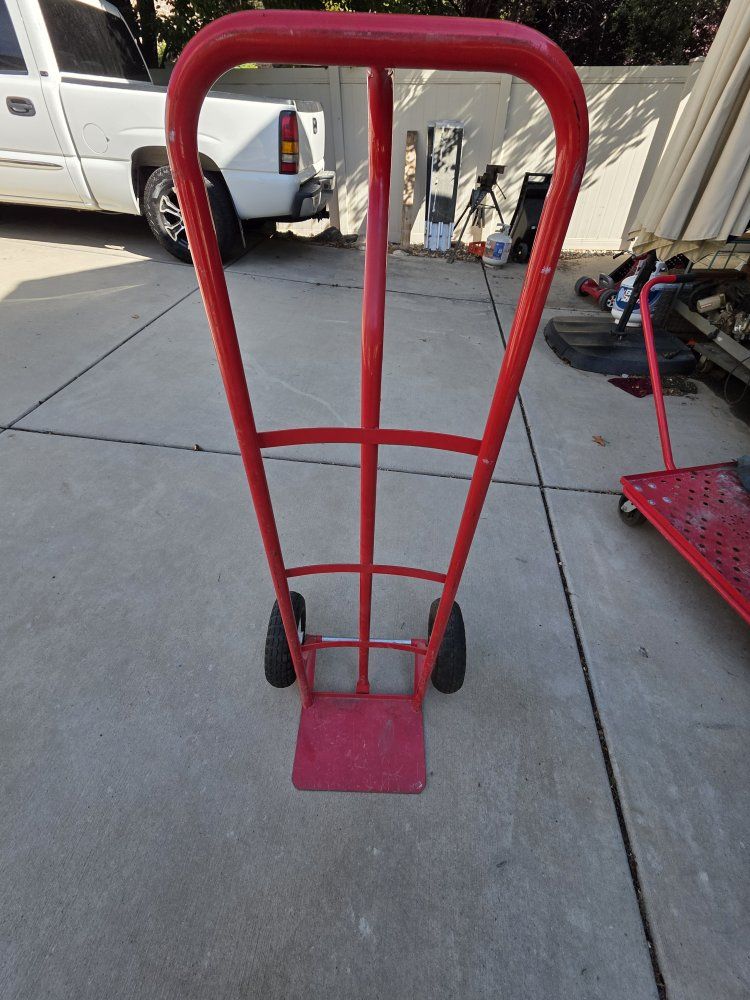 Heavy Duty Red Metal Hand Truck / Dolly with Pneumatic Tires