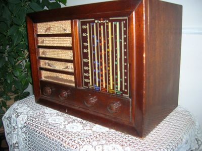 1933 Olympic radio model 9-643