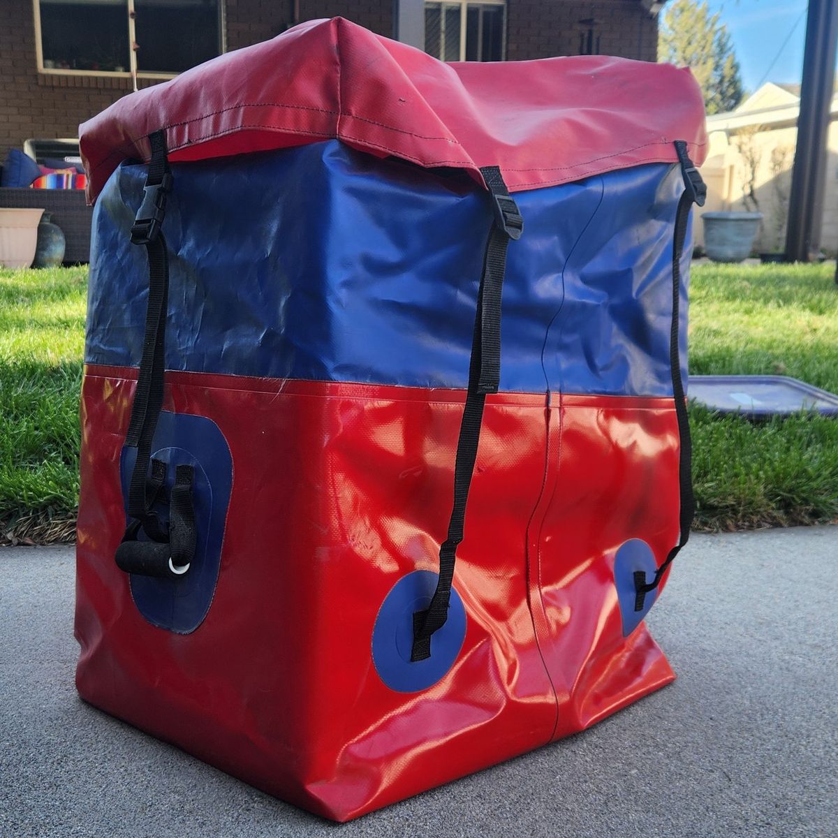 Large white water dry kitchen bag.