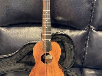 Mele Concert Koa Ukelele