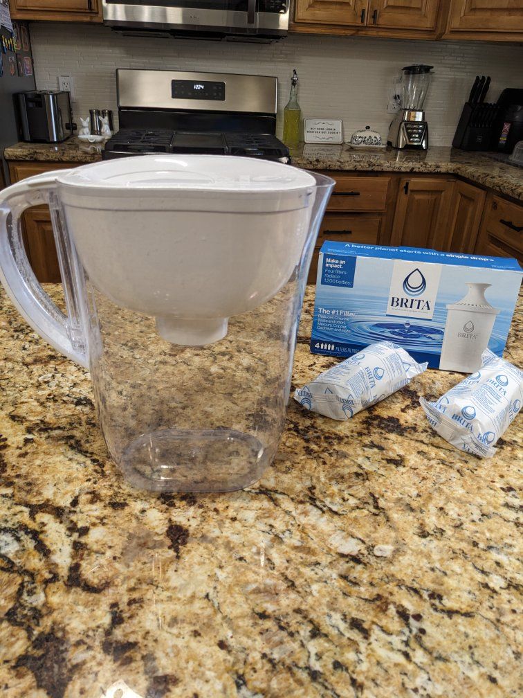 Brita water pitcher with 6 filters