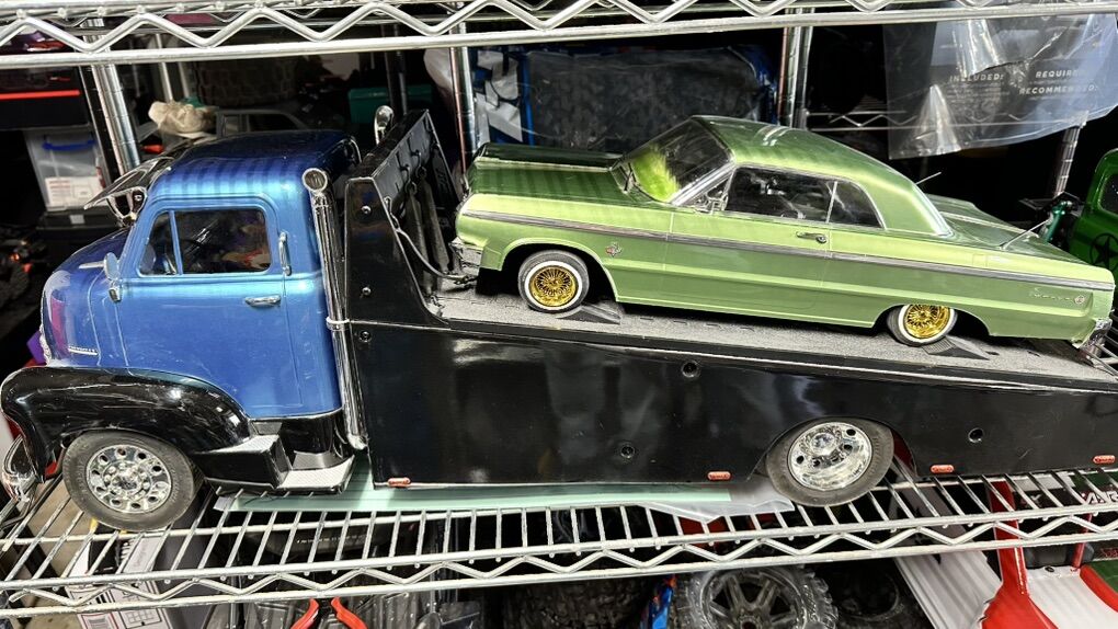 Redcat Hauler And Redcat 1964 Impala
