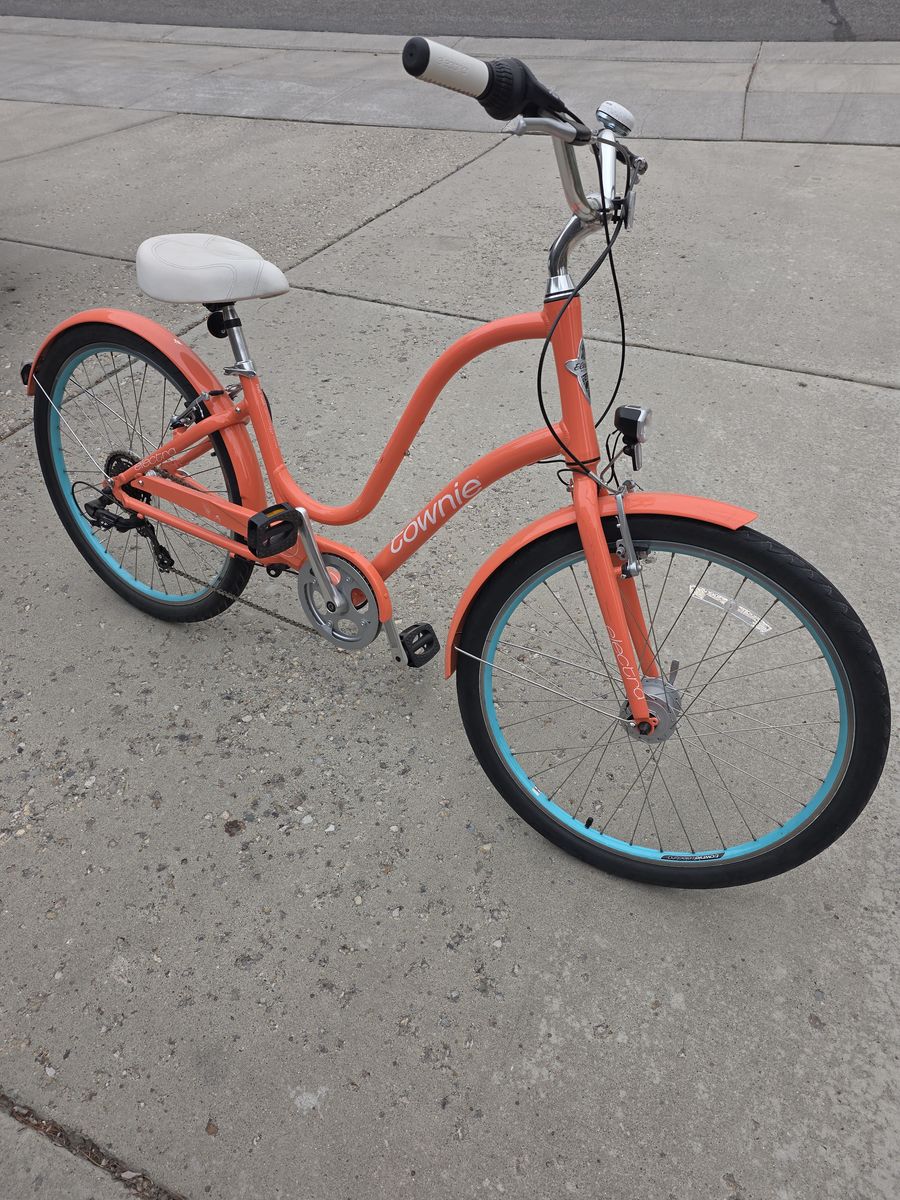 TREK Electra Townie women's 26" bike