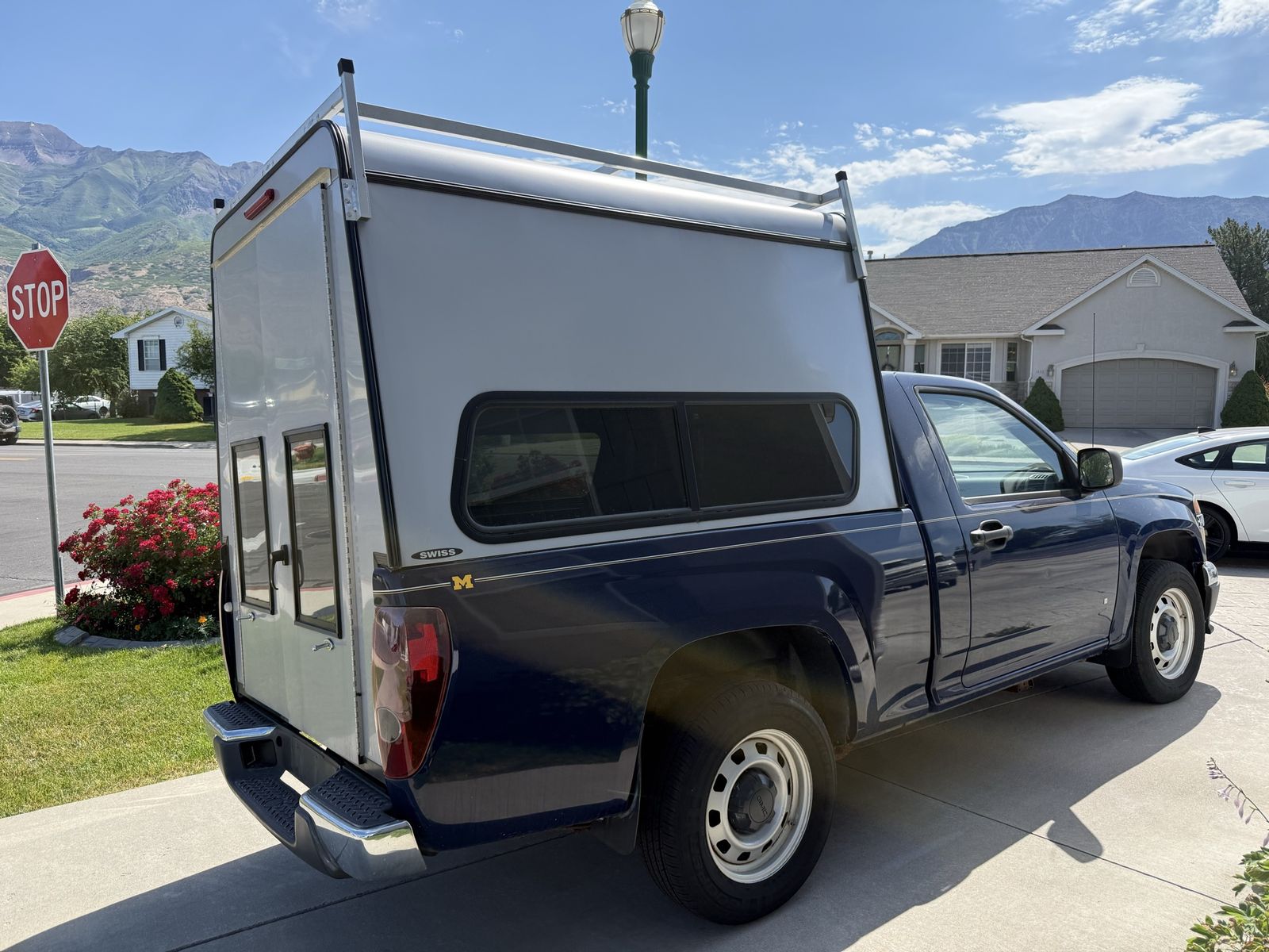 GMC Canyon Truck Shell - Aluminum Service Body with Ladder Rack