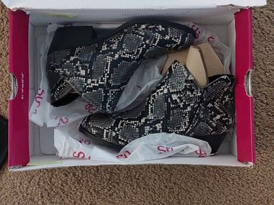 New SO Angelfish Women's Ankle Boots
