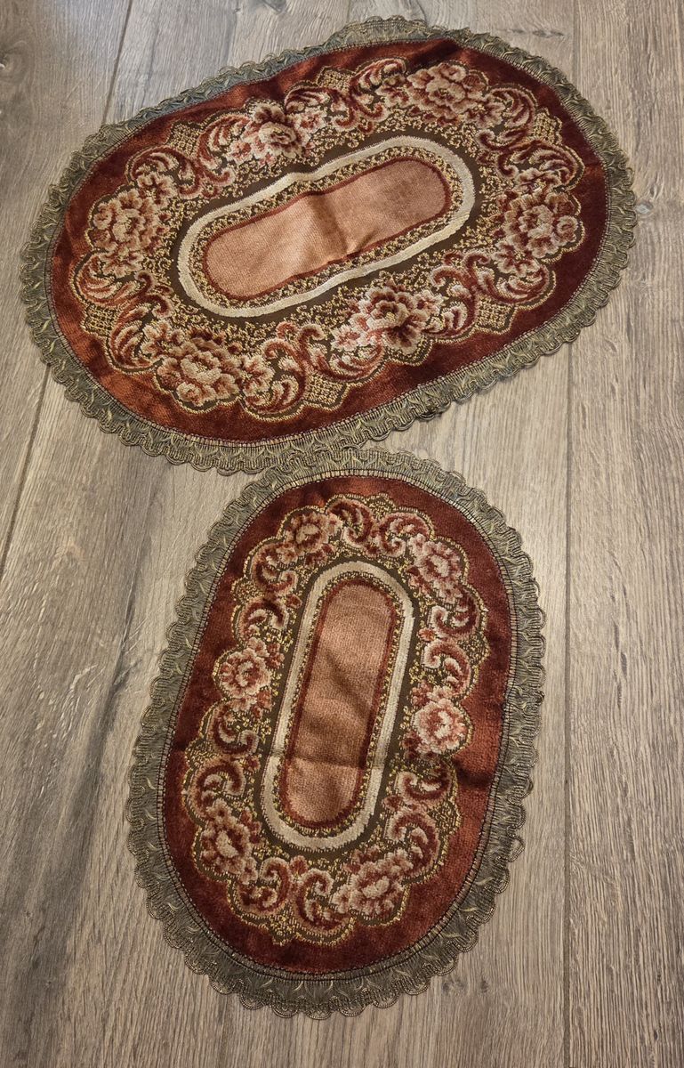 Antique Belgium Wedgwood Amrose Art Doilies