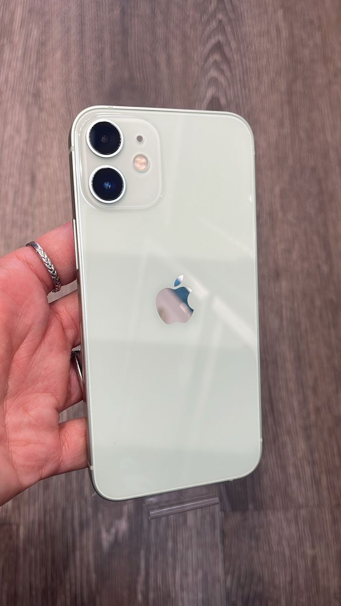 Iphone 12  MINI- 64gb - Unlocked