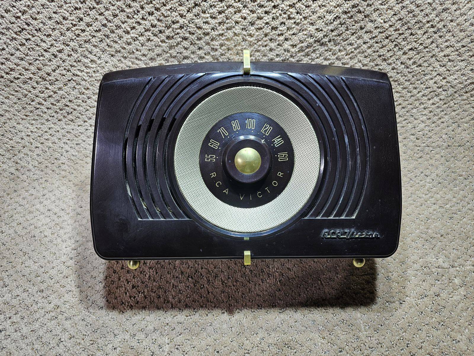 Vintage RCA Victor Radio.