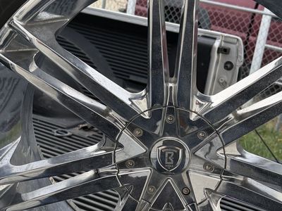 24 Inch chrome Rims And Tires