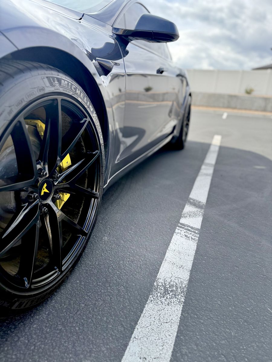 Tesla, BMW Square Stance Setup