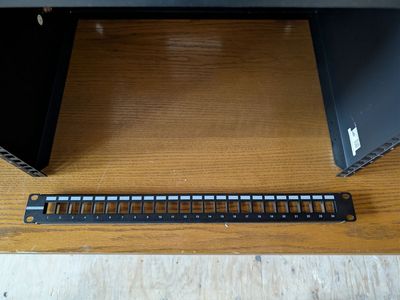 24 port patch panel - keystone patch panel