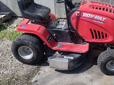 Troy-Bilt Riding Lawn Mower