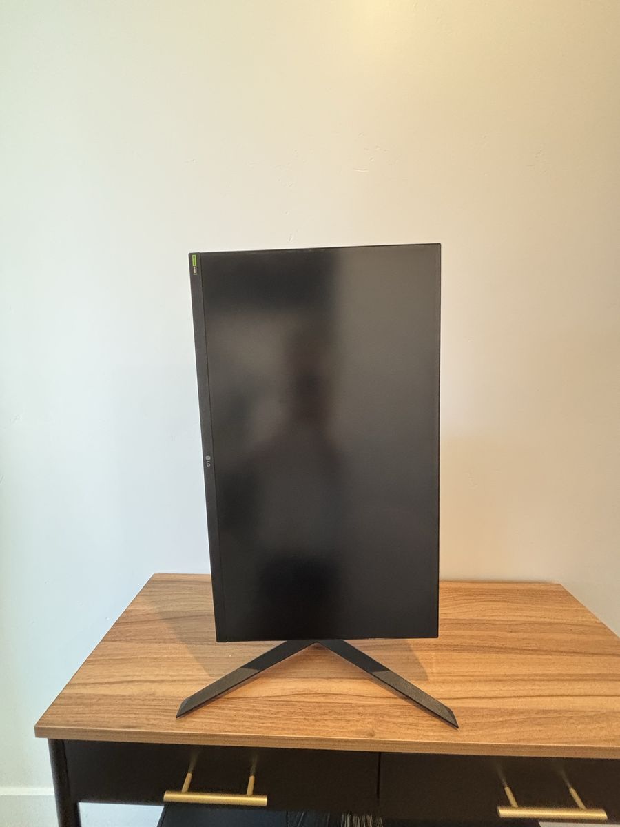 Main image 4