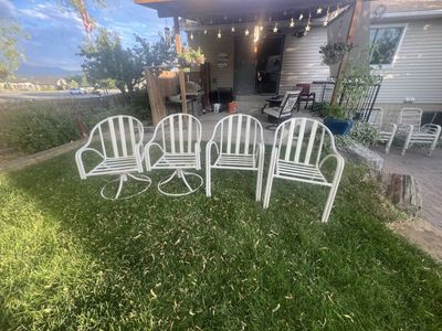 Set of 4 Vintage beige Metal Patio Chairs - 2 Swivel Rockers, 2 Stationary