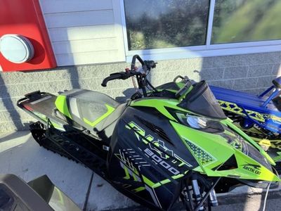 2024 ARCTIC CAT Riot X 8000 Black/Medium Green - U