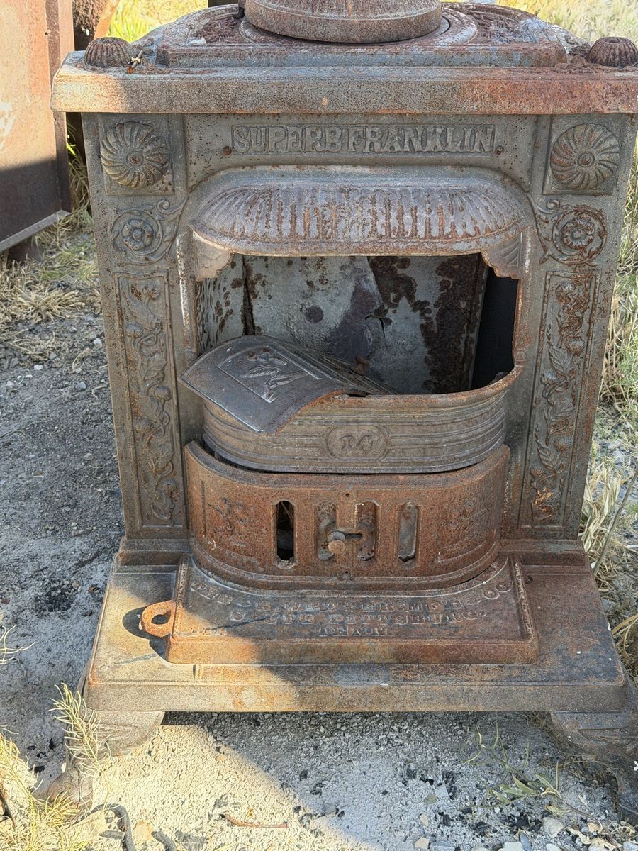 Main image 3