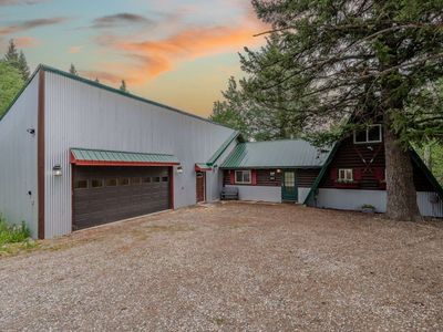 Lazy Moose Lodge | Island Park Near Yellowstone